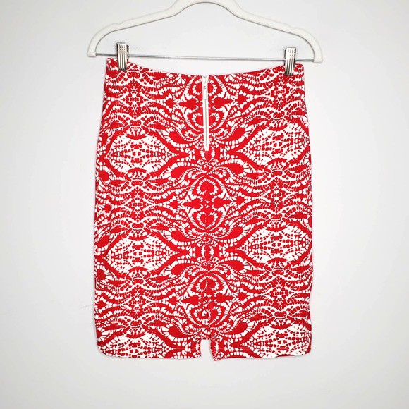 TART Red White Printed Back Zip Stretch Pencil Skirt Sz Small S - Picture 5 of 6